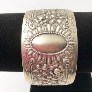 Vintage E.J. Towle Wide Cuff Sterling Silver Repousse Floral cuff.